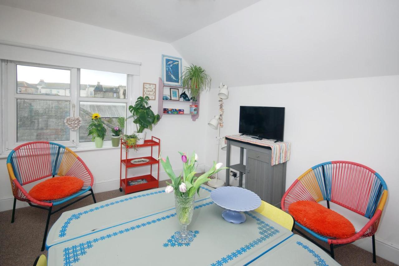 Enjoy 2, Pier Street, Wightlink Offer * Ventnor