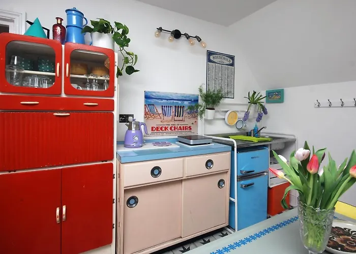 Enjoy Ventnor 2, Pier Street, Wightlink Offer