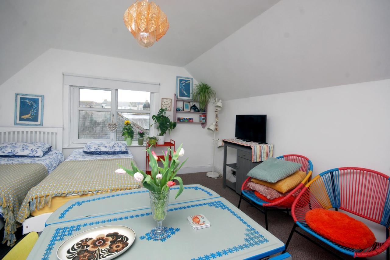 Enjoy 2, Pier Street, Wightlink Offer Ventnor