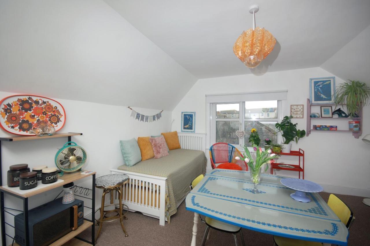 Enjoy 2, Pier Street, Wightlink Offer *